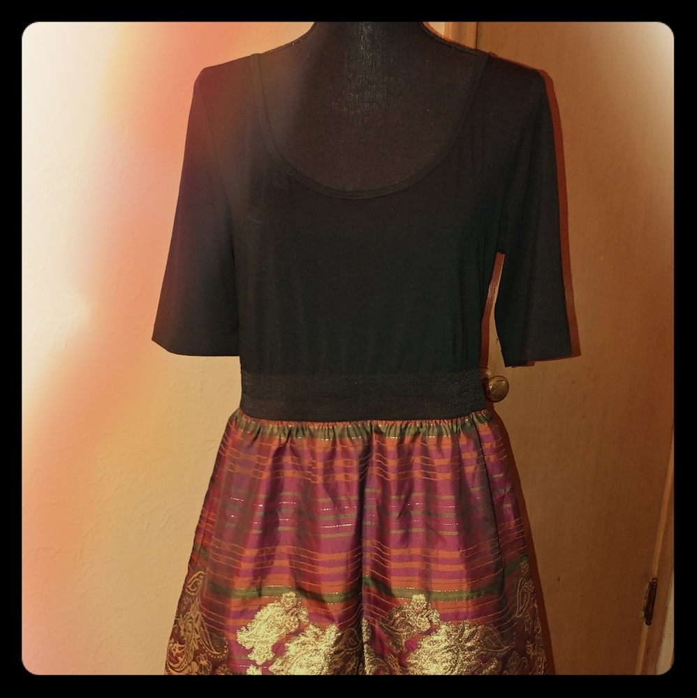 📢 Silk Metallic Plaid Embroidery Dress